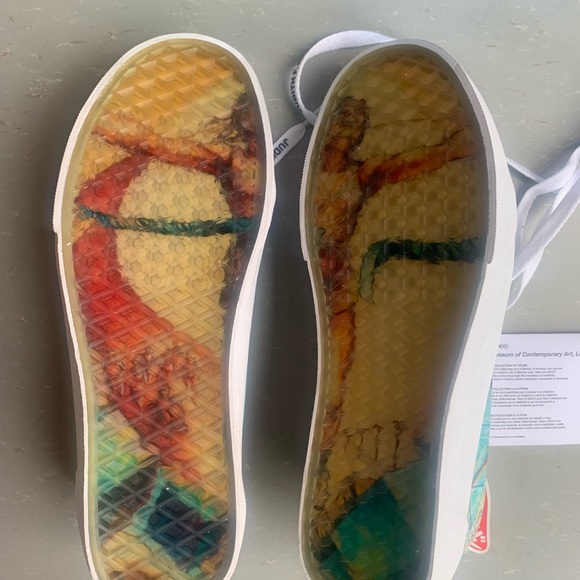 Vans MOCA x Old Skool 'Judy Baca: Hitting the Wall' M7.5 W9 - Picture 3 of 4